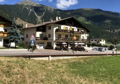 Restaurant Pizzeria Avinga